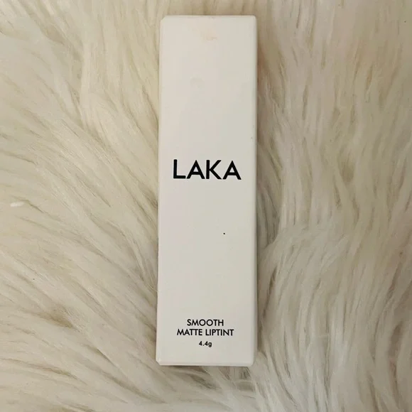 NWT LAKA - Smooth Matte Liptint By LAKA EDI - Picture 2 of 9